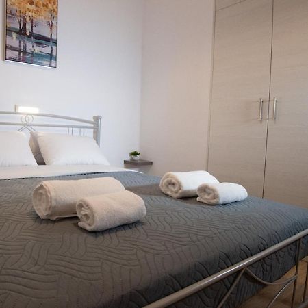 Salty Alley Seaside Apartment Rethymno  Exterior photo