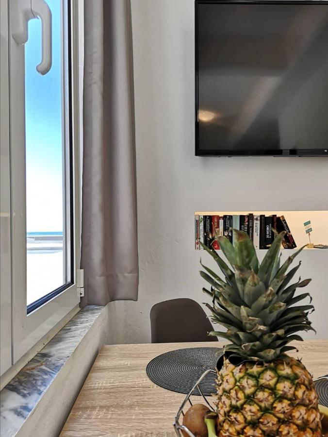 Salty Alley Seaside Apartment Rethymno  Exterior photo