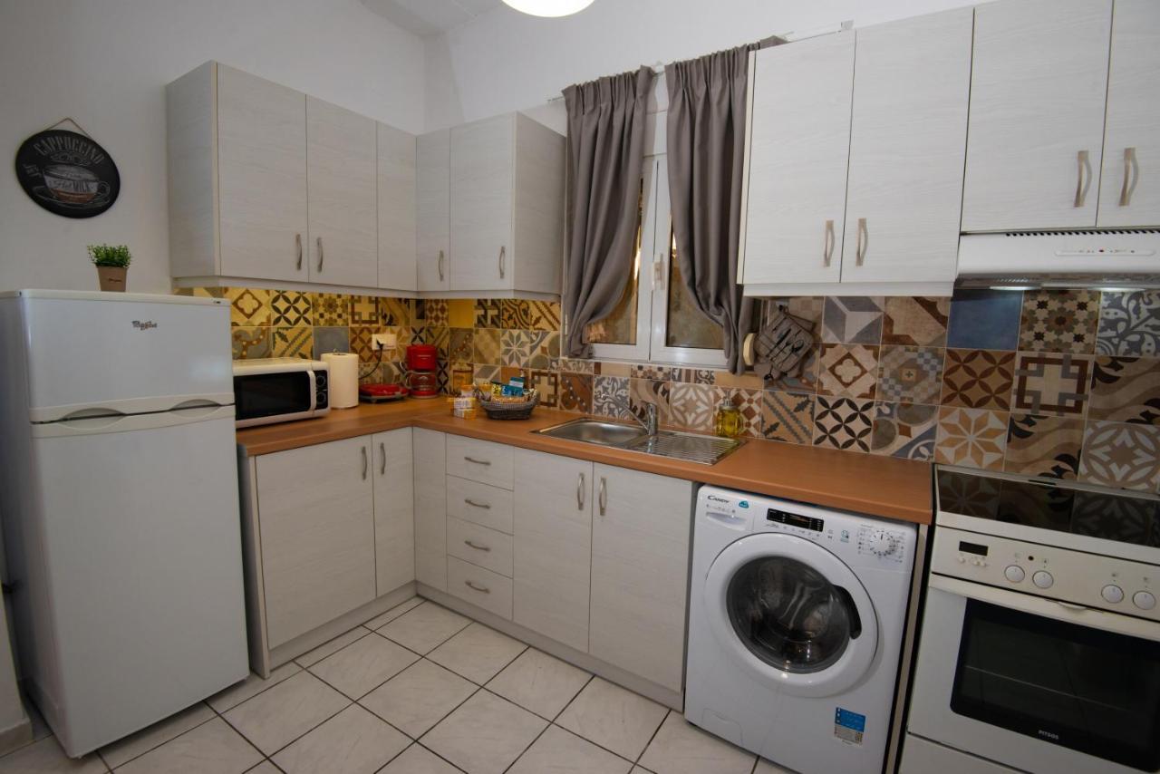Salty Alley Seaside Apartment Rethymno  Exterior photo